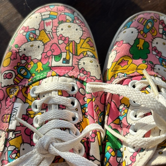 Vans Hello Kitty Patterned Sneakers - Picture 7 of 8